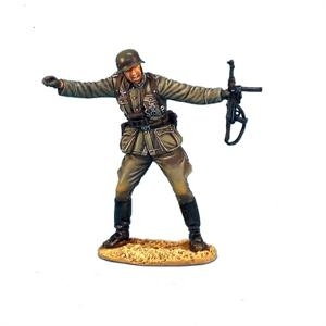 Heer Infantry Oberleutnant with MP40