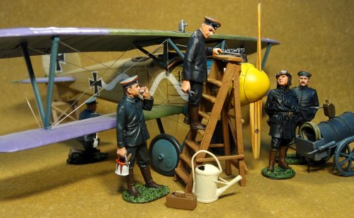German Mechanic and airfield accessories,#1