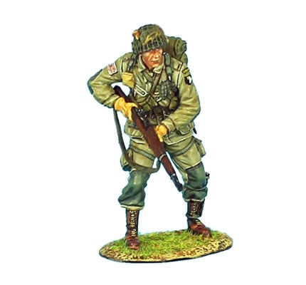 US 101st Airborne Paratrooper Standing with M1 Garand