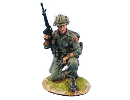 US 25th Infantry Division Advancing with M-16