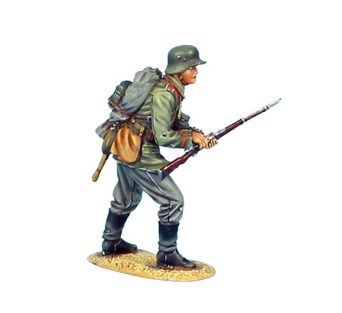 German Standing Loading- 62nd Infantry Division
