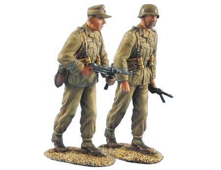 DAK Infantry Walking with MP40 - Head & Arm Variants