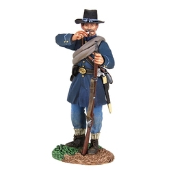 Union Infantry Iron Brigade Standing Tearing Cartridge