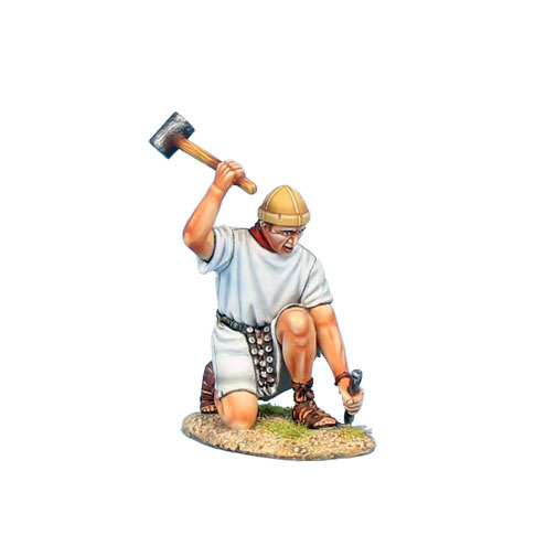 Imperial Roman Legionary with Hammer - White Tunic