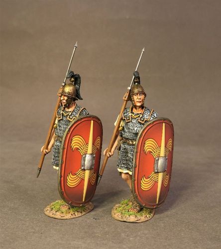 THE ROMAN ARMY OF THE LATE REPUBLIC, 2 LEGIONAIRES MARCHING (LEFT LEG FORWARD). (2 pcs)