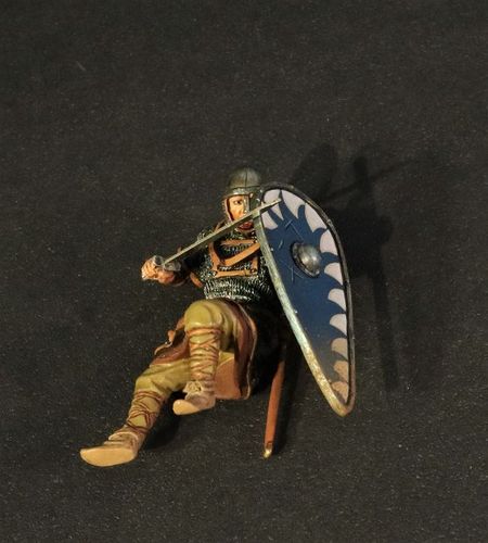 THE NORMAN ARMY, NORMAN WOUNDED SWORDSMAN. (1pc)
