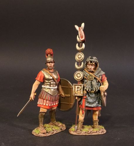THE ROMAN ARMY OF THE LATE REPUBLIC, CENTURION AND SIGNIFER. (2 pcs)
