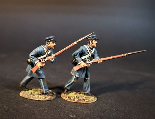 THE ARMY OF THE SHENANDOAH, FIRST BRIGADE, THE 33rd VIRGINIA INFANTRY REGIMENT, 2 INFANTRY ADVANCING