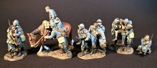 FRENCH INFANTRY 1917-1918, “CASUALTIES OF WAR”. (5pcs)