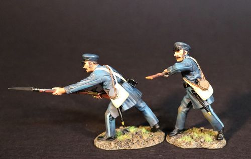 THE ARMY OF THE SHENANDOAH, FIRST BRIGADE, THE 33rd VIRGINIA INFANTRY REGIMENT, 2 INFANTRY ATTACKING