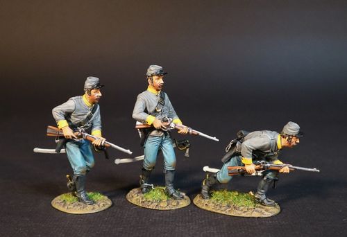 THE ARMY OF NORTHERN VIRGINIA, CAVALRY DIVISION, DISMOUNTED CONFEDERATE CAVALRYMEN. (3 pcs)
